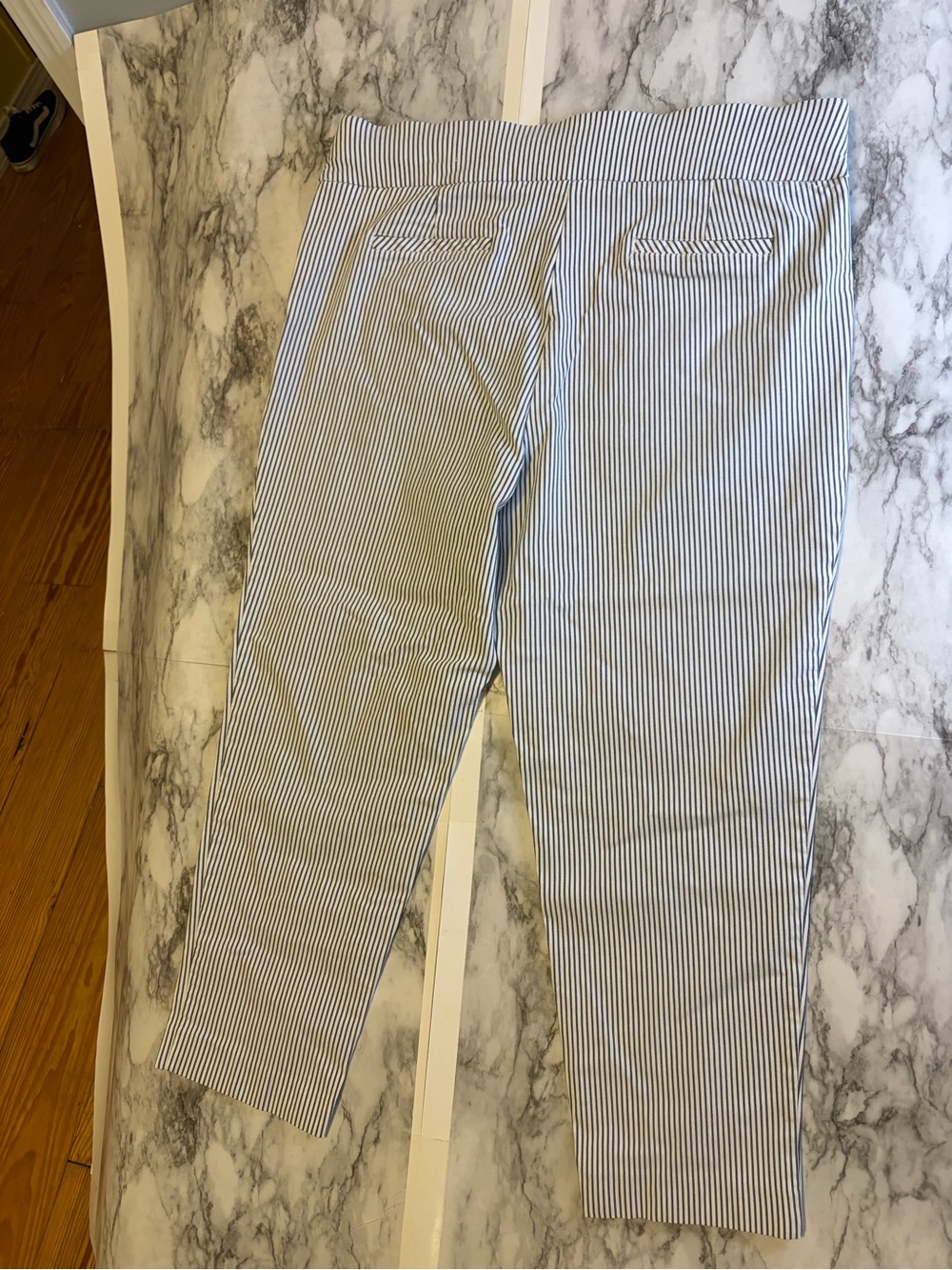 Anne Klein Navy and White Pinstripe Cropped Pants size 2X - Picture 5 of 7